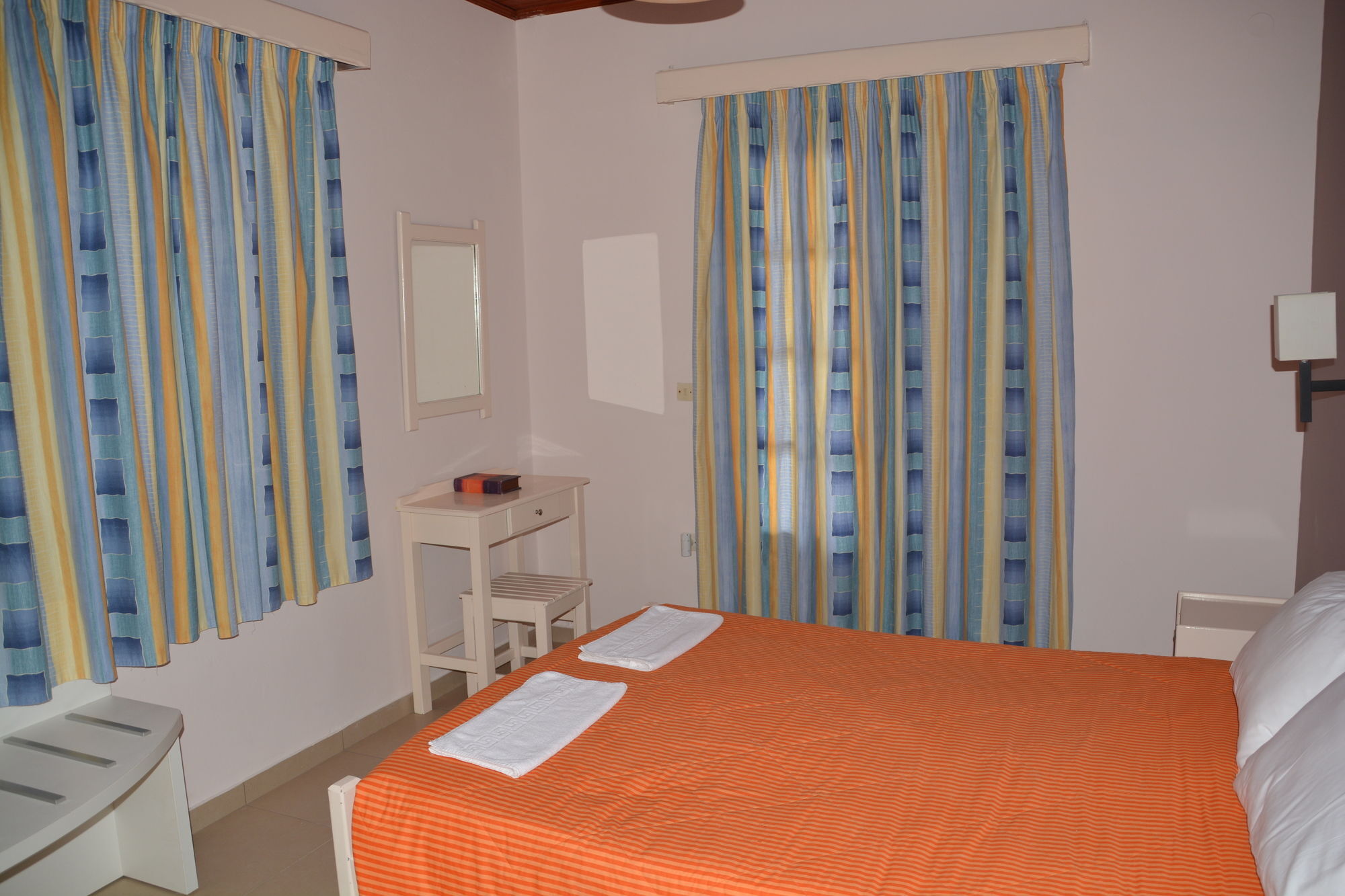 Aparthotel The Wave Sidárion Esterno foto